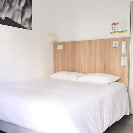 Les Rives Bleues Otel 2*