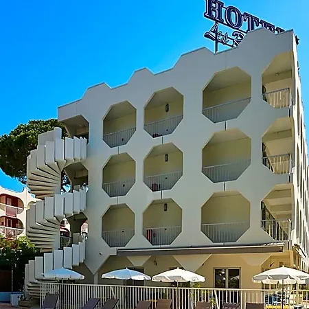 Les Rives Bleues Hotel