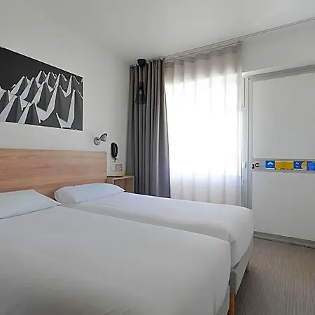 Les Rives Bleues Hotel