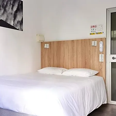 Les Rives Bleues Hotel