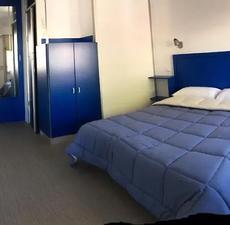 Otel Les Rives Bleues 2*