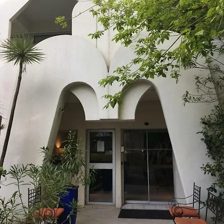 Les Rives Bleues Otel