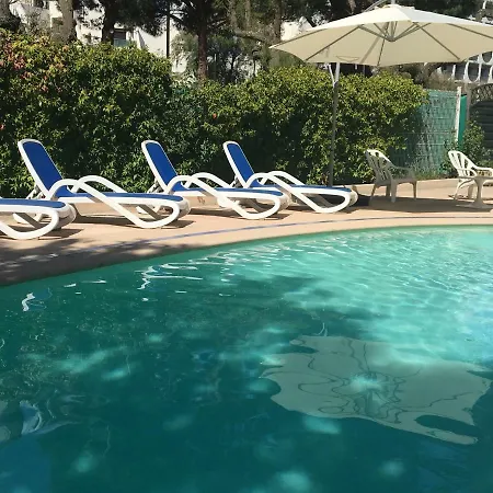 Les Rives Bleues Otel